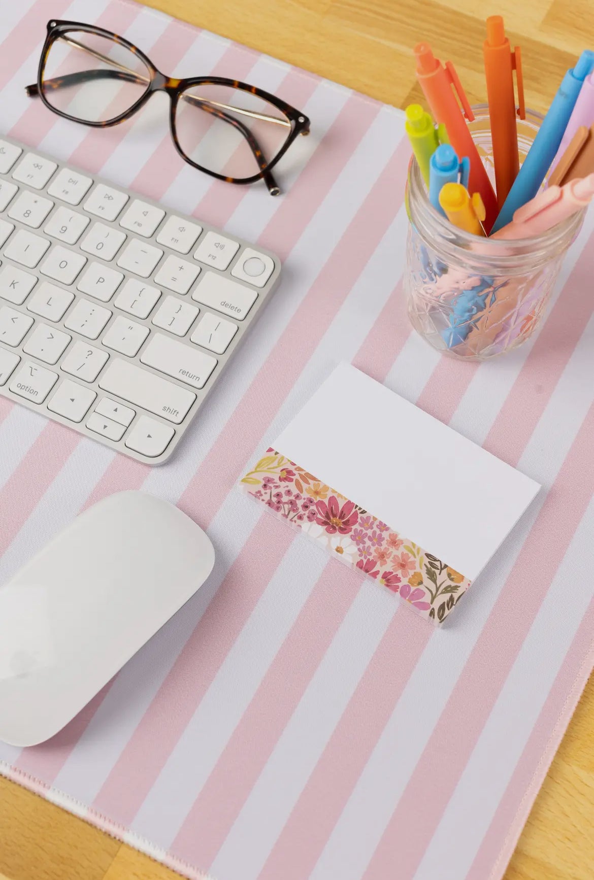 Pink stripes Deskpad